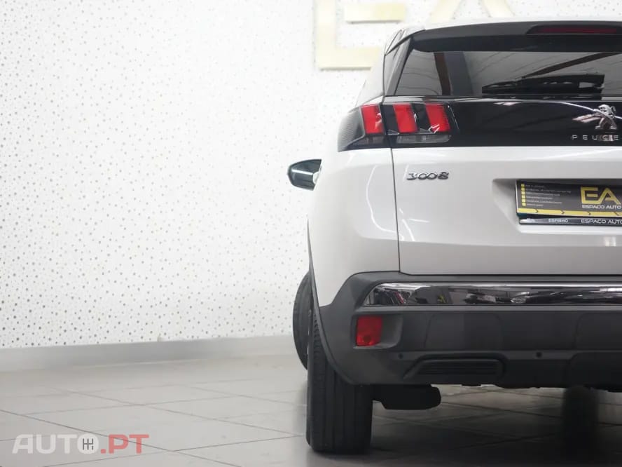 Peugeot 3008 1.2 PureTech Allure Pack