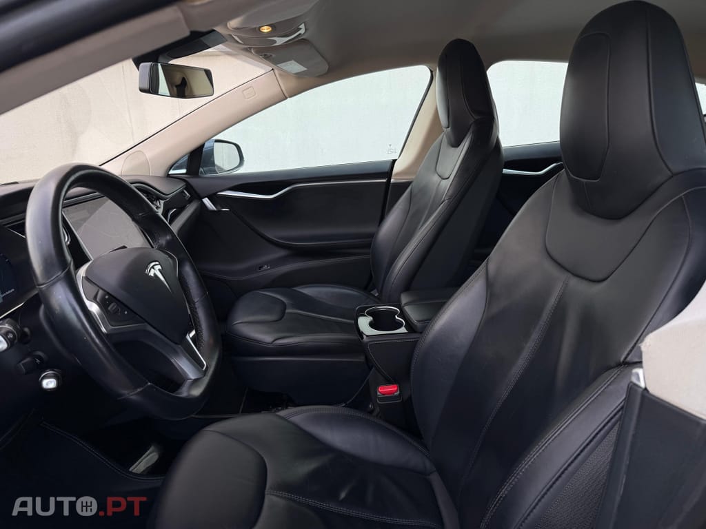 Tesla Model S 85D