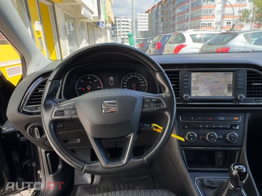 SEAT Leon 1.6 TDI Style Ecomotive — fotografia 15