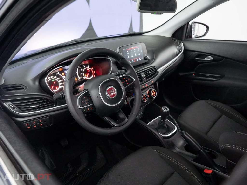 Fiat Tipo 1.3 M-Jet Mirror