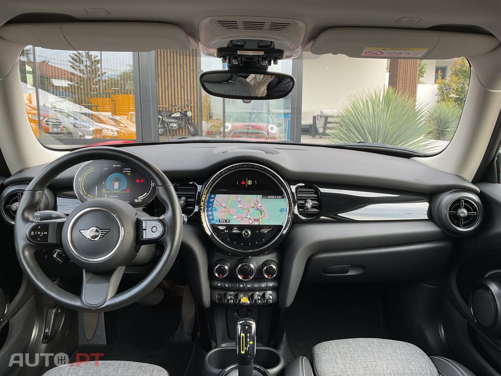 MINI Cooper Cooper SE