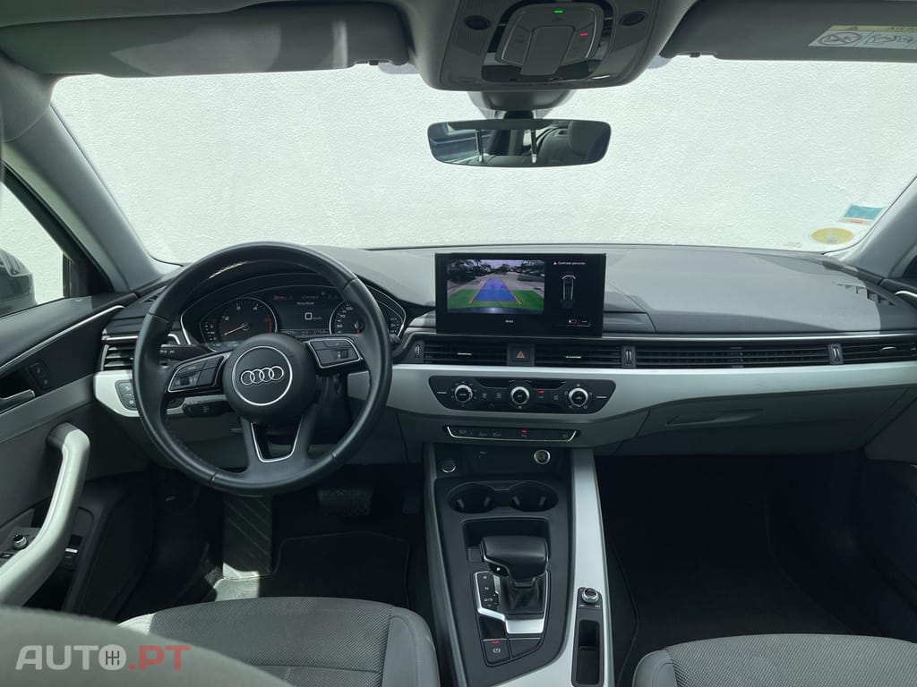 Audi A4 Avant 30 TDI Advanced S tronic