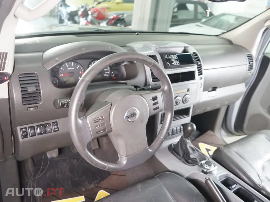 Nissan Navara 2.5 dCi CD SE C-Channel