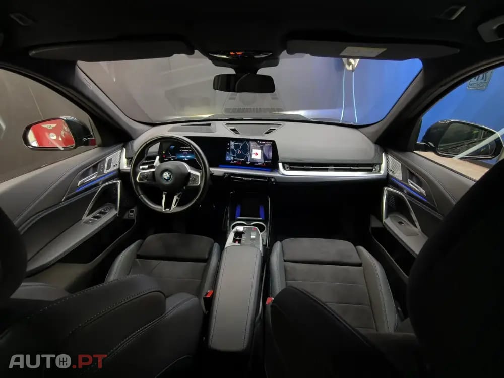 BMW iX1 xDrive30 Pack Desportivo M