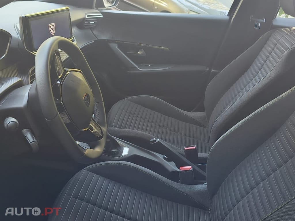 Peugeot 2008 1.2 PureTech Style