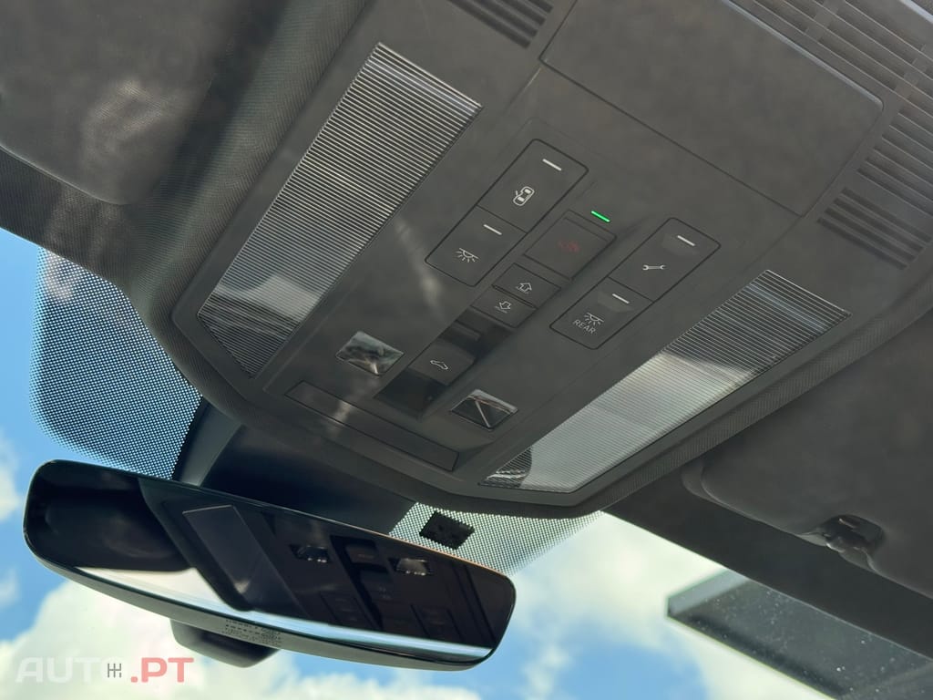 Volkswagen Touareg 3.0 TDI V6 R-Line