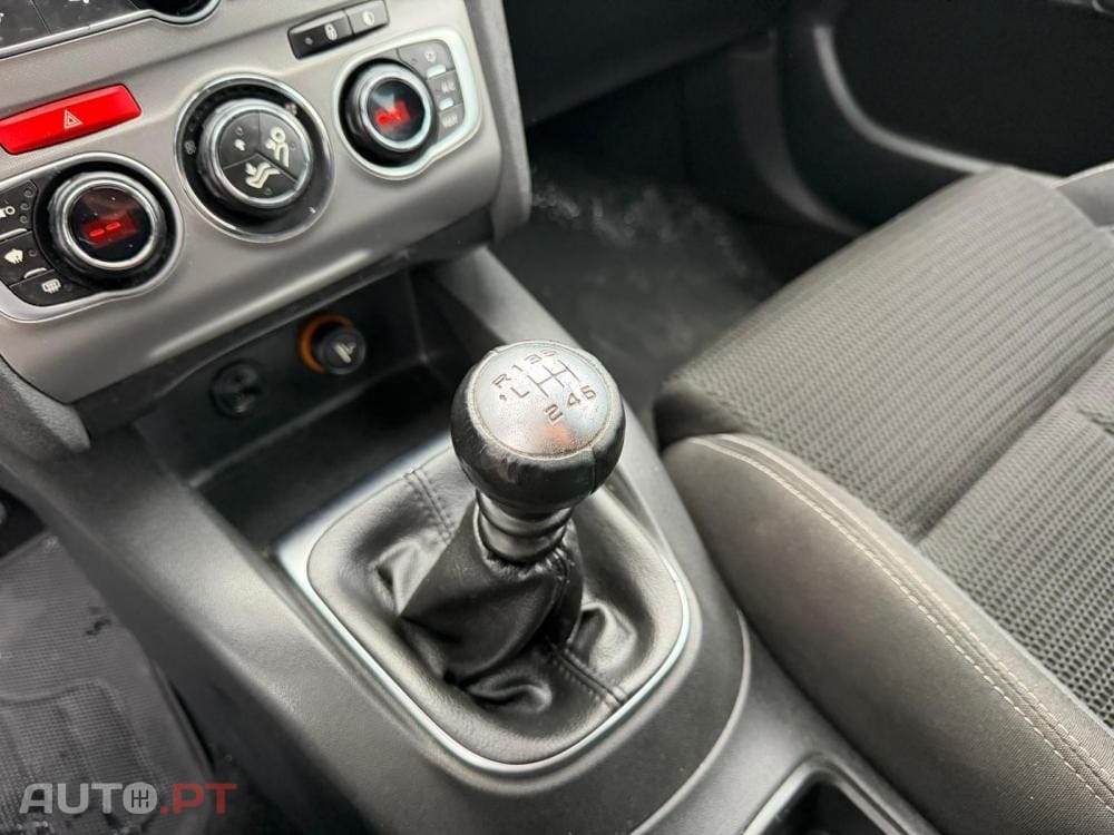 Citroën C4 1.6 BlueHDi Feel Edtion — fotografia 13