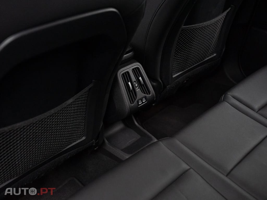 BMW 218 d Pack Desportivo M Auto
