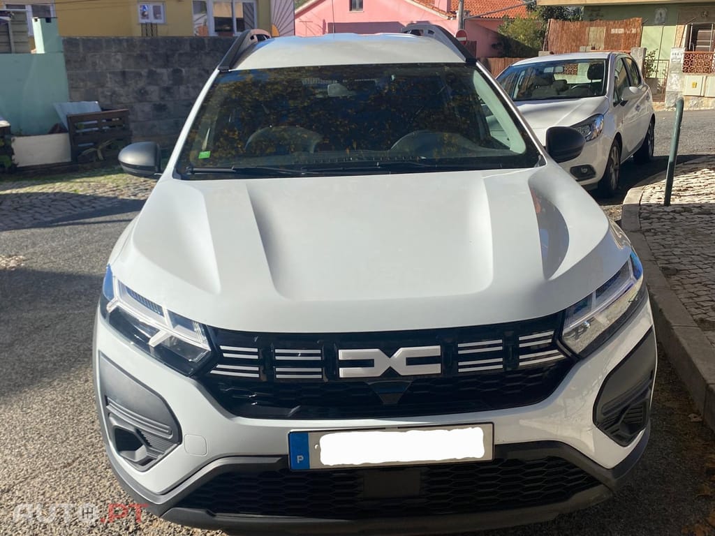 Dacia Jogger 1.0 ECO-G GPL 100 ESSENTIAL