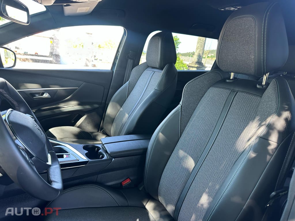 Peugeot 5008 1.5 BlueHDi Allure Pack EAT8