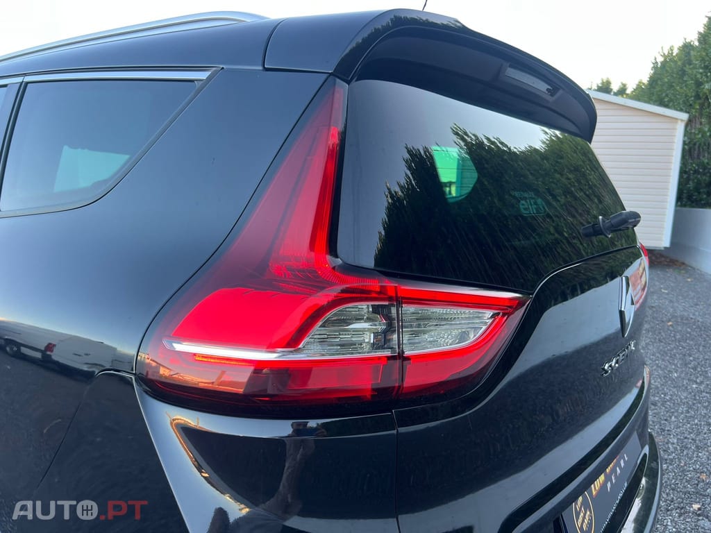 Renault Scénic 1.6 dCi Confort 7 LUGARES