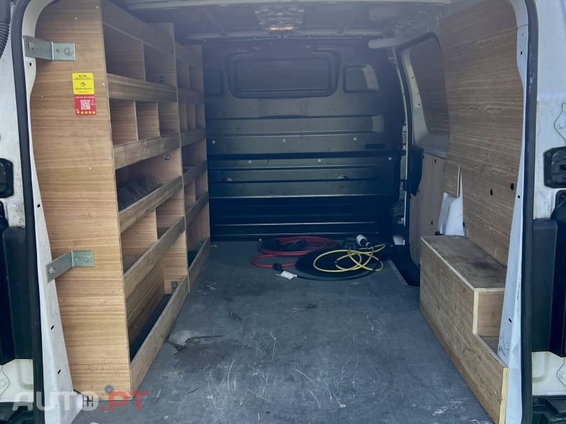 Citroën Jumpy 50 kWh M — fotografia 9