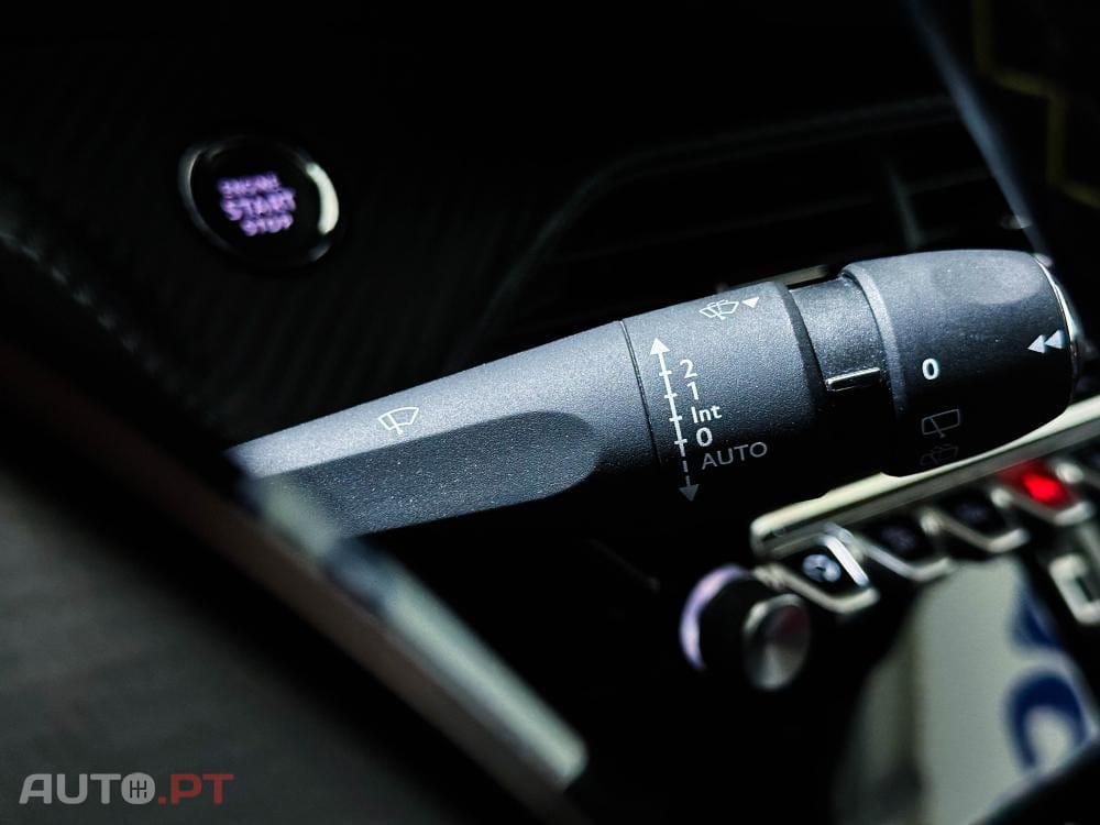 Peugeot E-2008 50 kWh GT