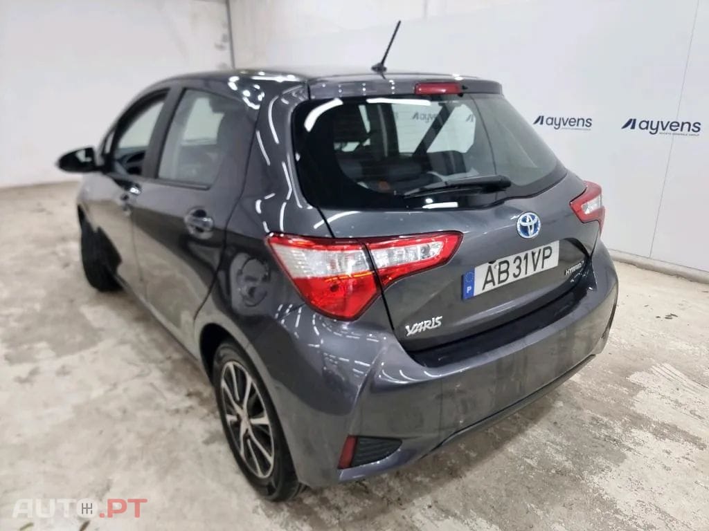 Toyota Yaris 1.5 HSD Comfort