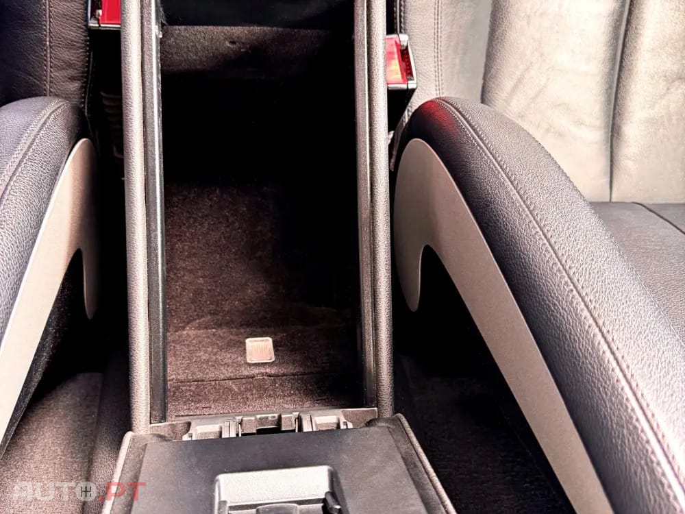 Mercedes-Benz SLK 200 Outro
