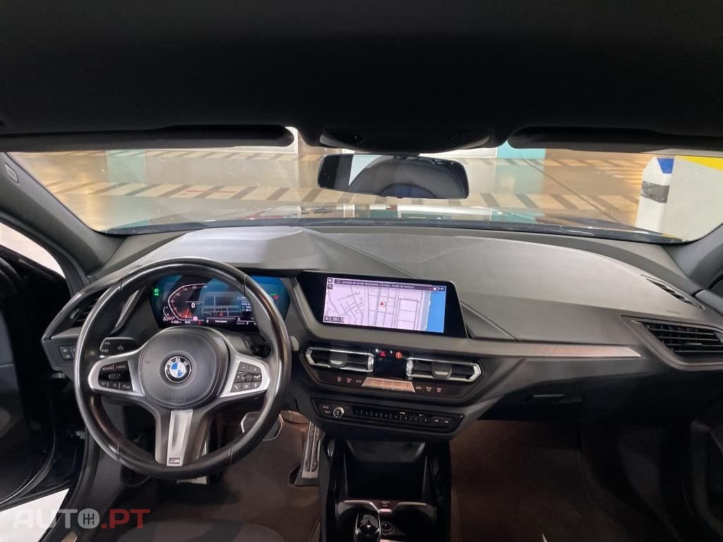 BMW 116 d Pack Desportivo M Auto