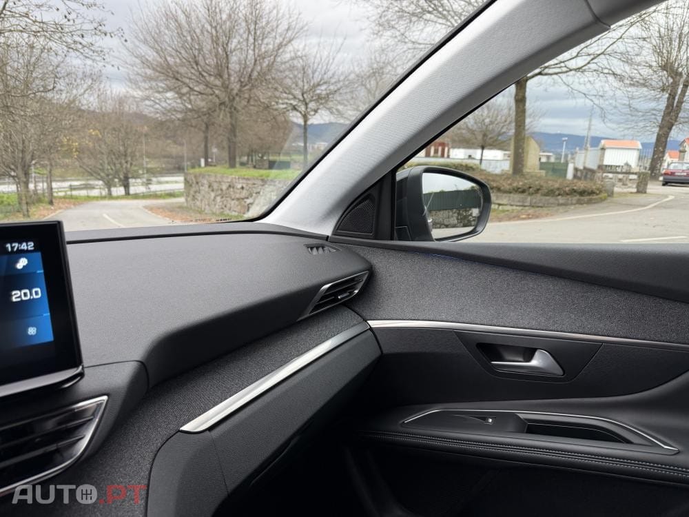 Peugeot 3008 1.2 PureTech Allure Pack EAT8