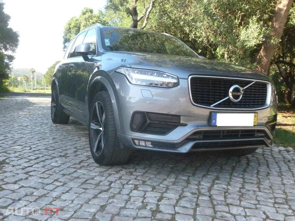 Volvo XC90 2.0 D4 R-Design Auto