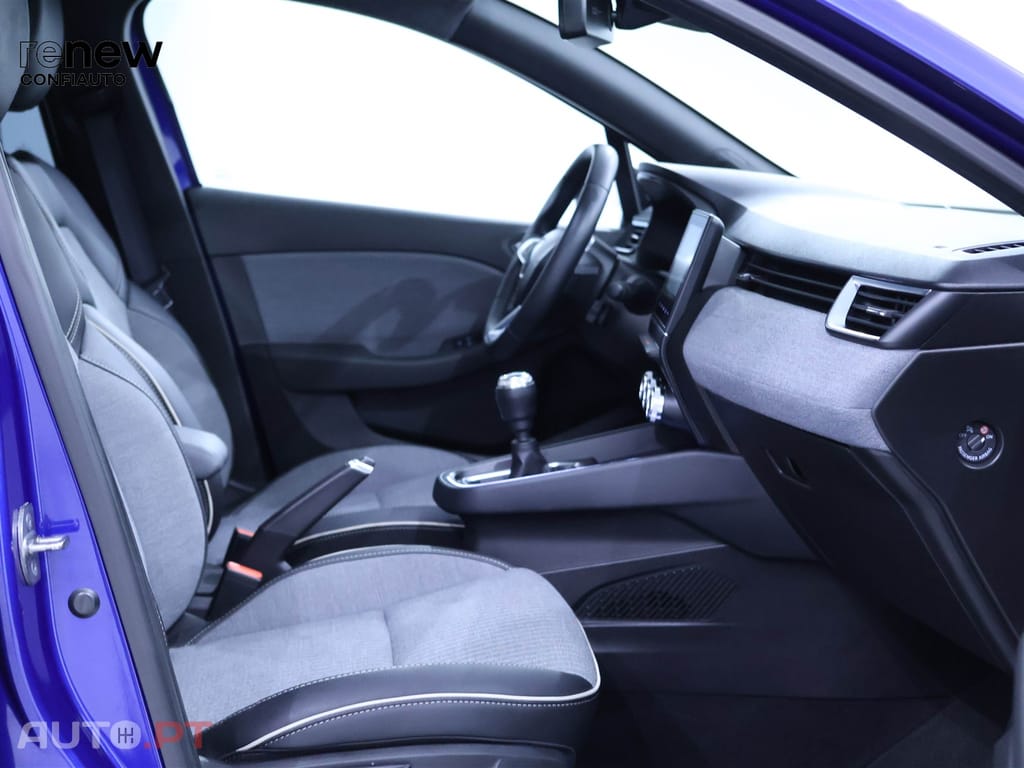 Renault Clio 1.0 Tce Techno — fotografia 17