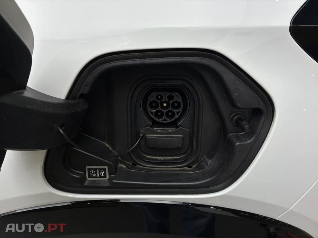 Peugeot E-208 50 kWh Active Pack