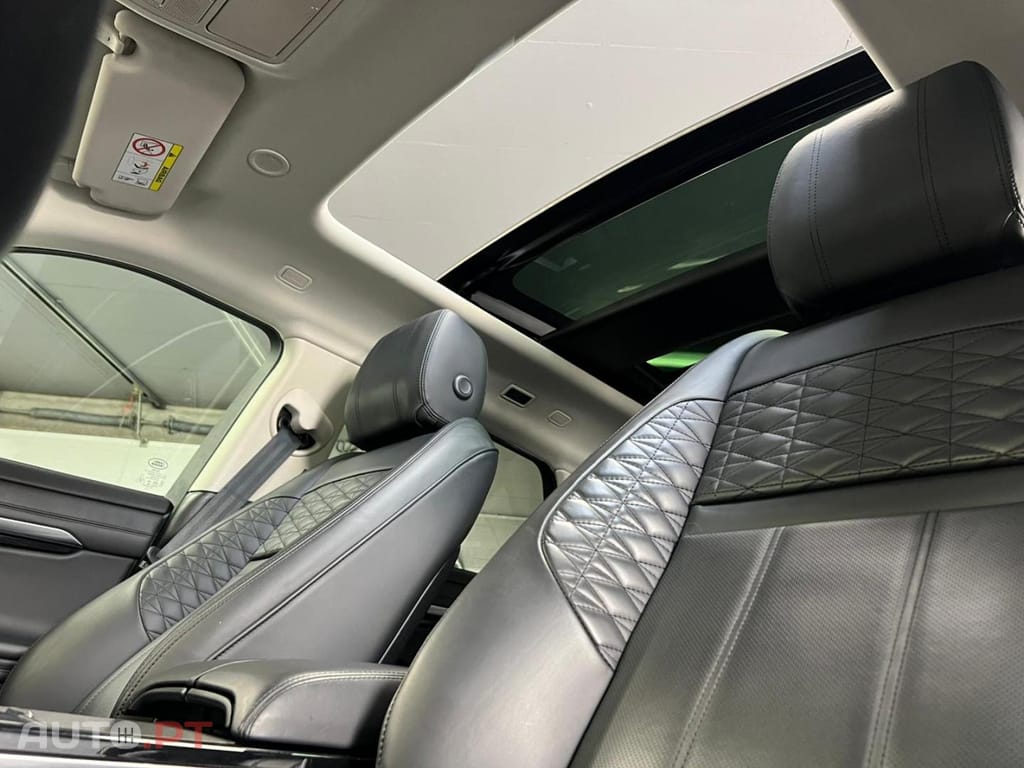 Land Rover Evoque 1.5 I3 PHEV 300 AWD Auto R-Dynamic