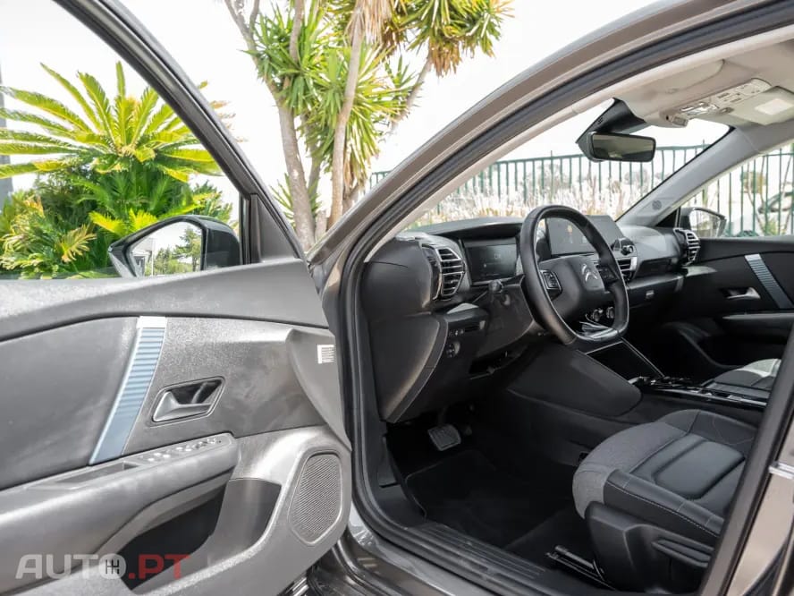 Citroen e-C4 X Shine