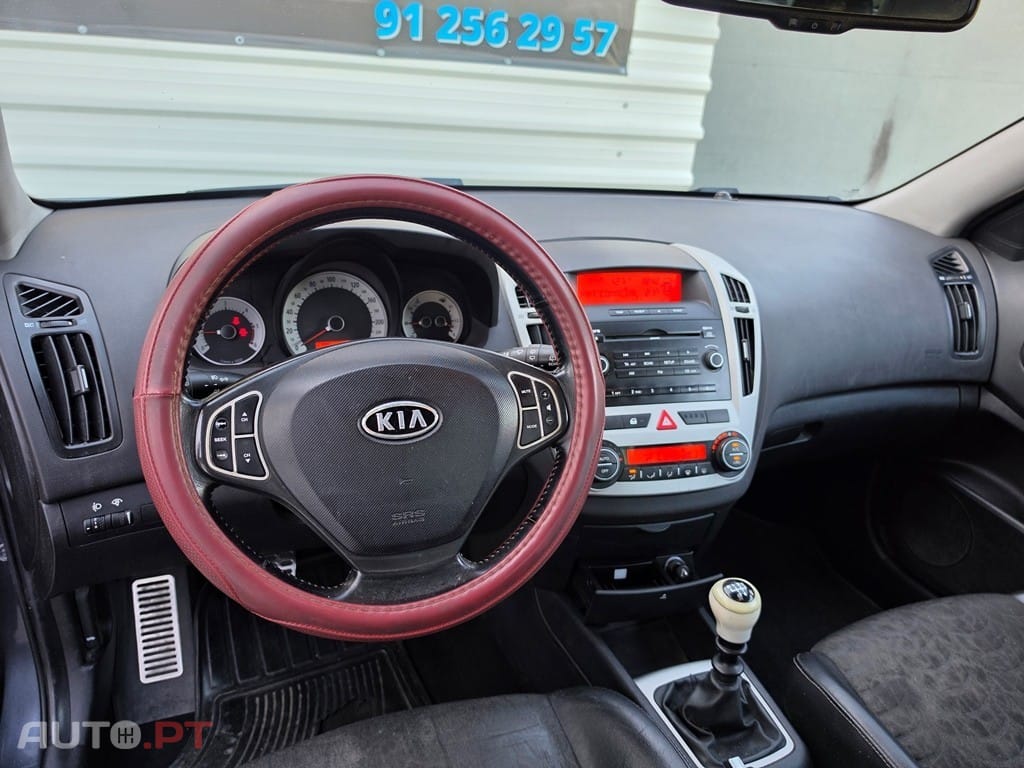Kia Ceed 1.6 CRDi 115 Spirit