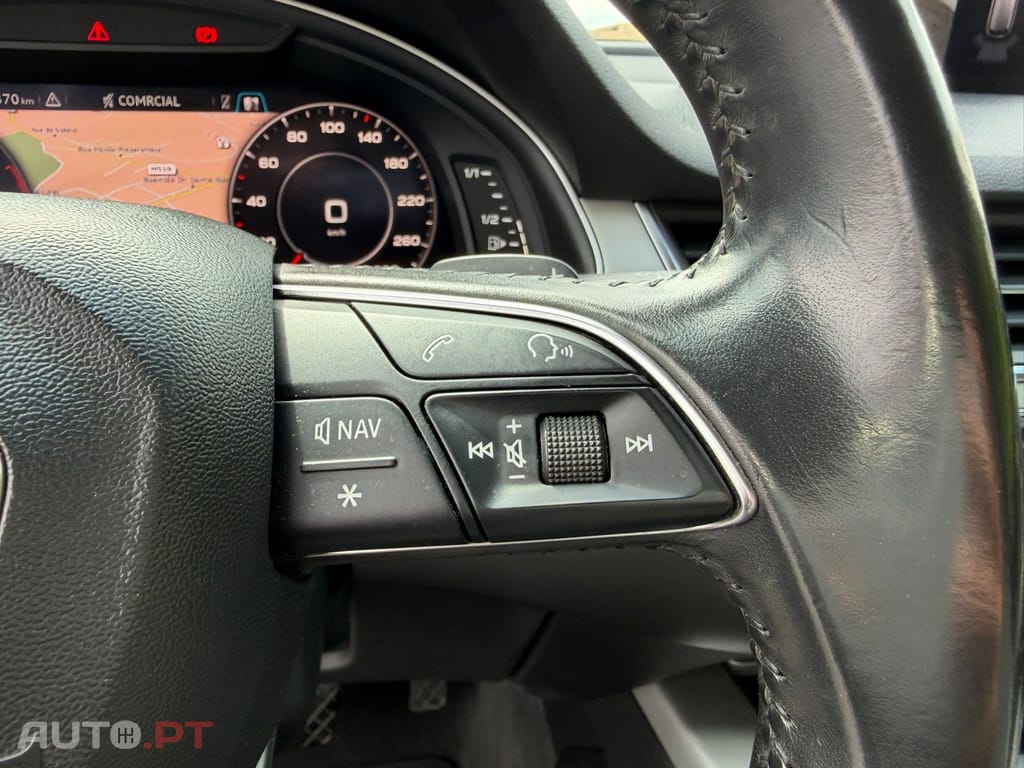 Audi Q7 3.0 TDI quattro tiptronic 7L