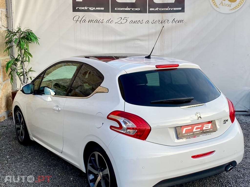 Peugeot 208 1.6 BlueHDi GT Line
