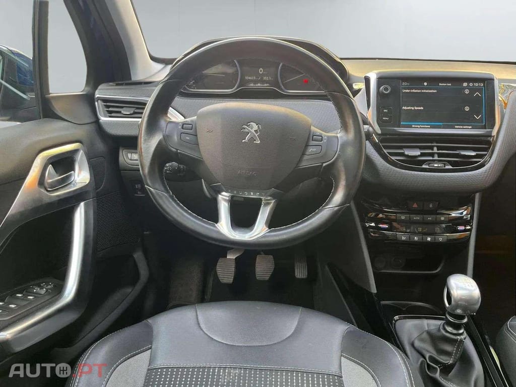 Peugeot 2008  1.2 PureTech Allure CROSSWAY