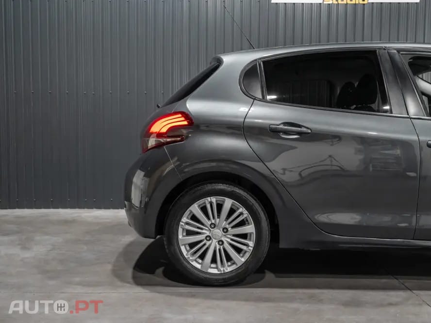 Peugeot 208 ND