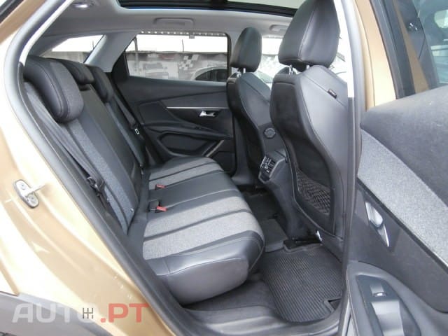 Peugeot 3008 1.6 BlueHDi Allure EAT6 J18