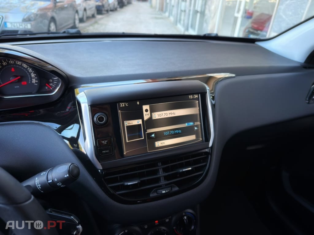 Peugeot 208 1.2 PureTech Access