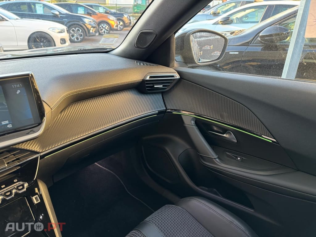 Peugeot 2008 1.2 PureTech GT