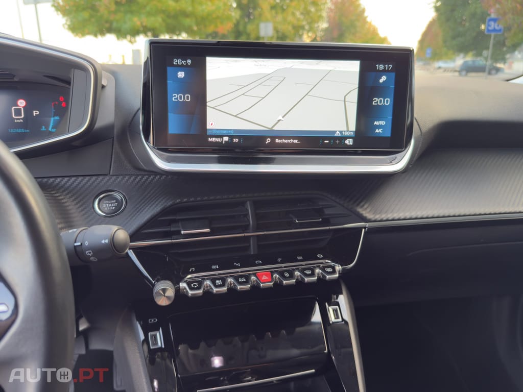 Peugeot 2008 PureTech 130 EAT8 Allure