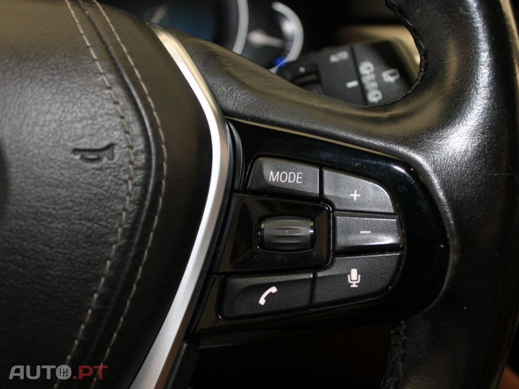 BMW 520 D TOURING LINE SPORT I.V.A DEDUTÍVEL