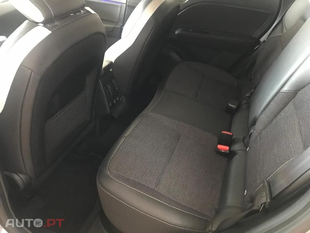 Renault Captur 1.0 TCe Equilibre Bi-Fuel