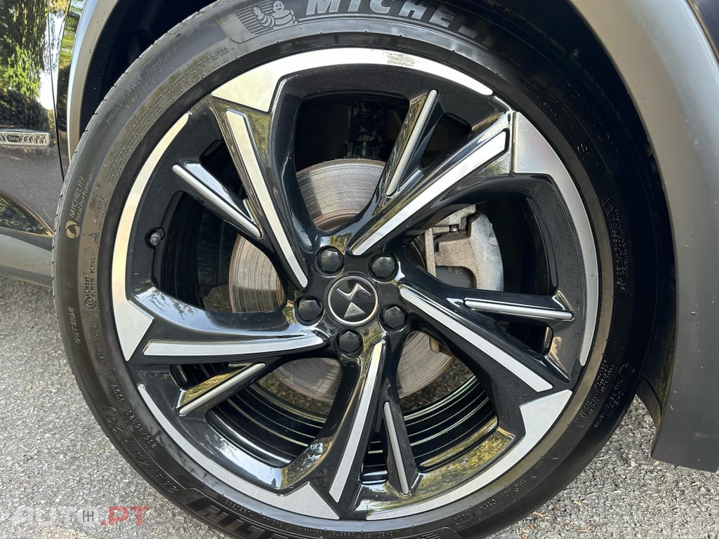 DS DS7 Crossback E-Tense Performance Line+ EAT8