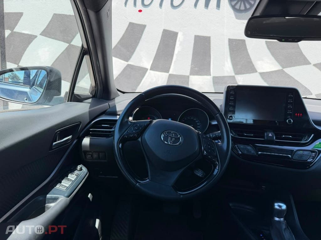 Toyota C-HR 1.8 Hybrid Exclusive