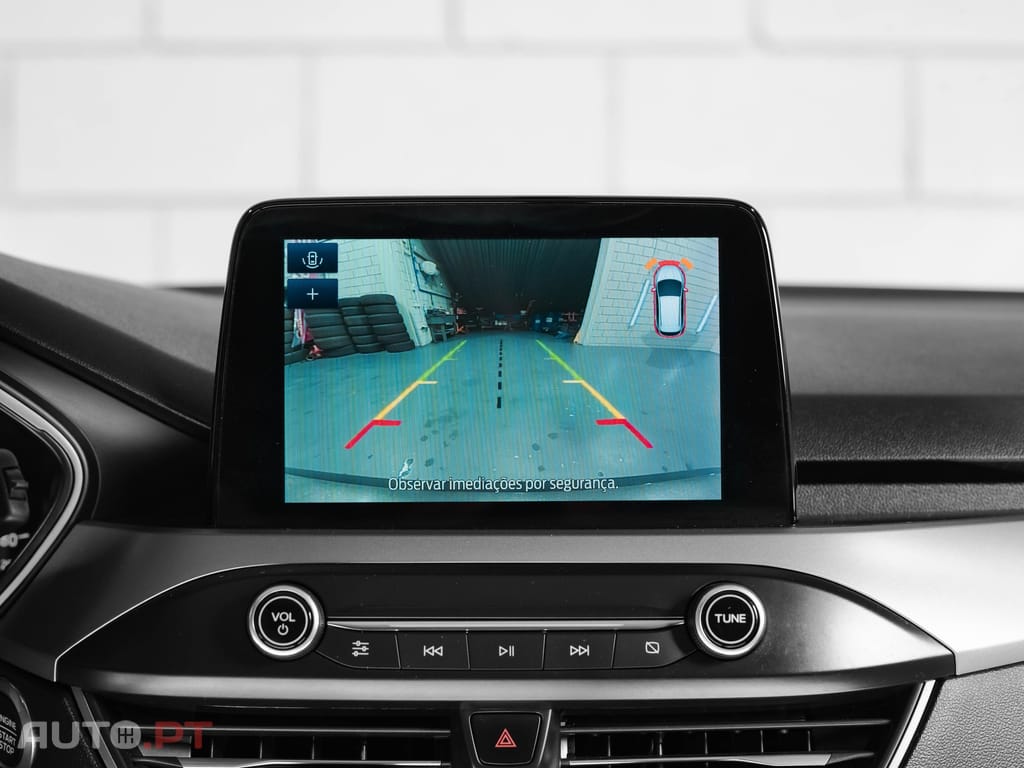 Ford Focus 1.0 EcoBoost MHEV Titanium