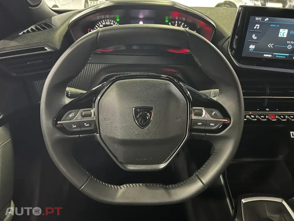 Peugeot 2008 1.2 PureTech Style — fotografia 13