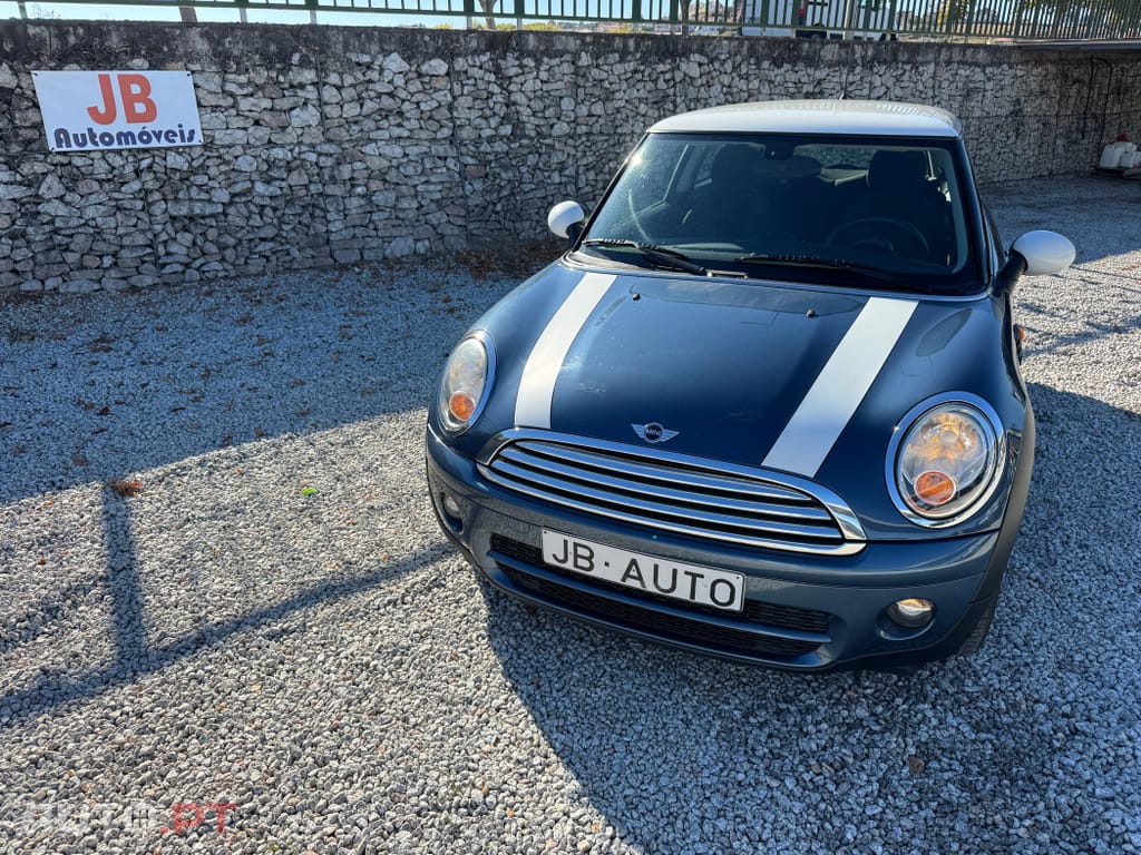 MINI Cooper Cooper D