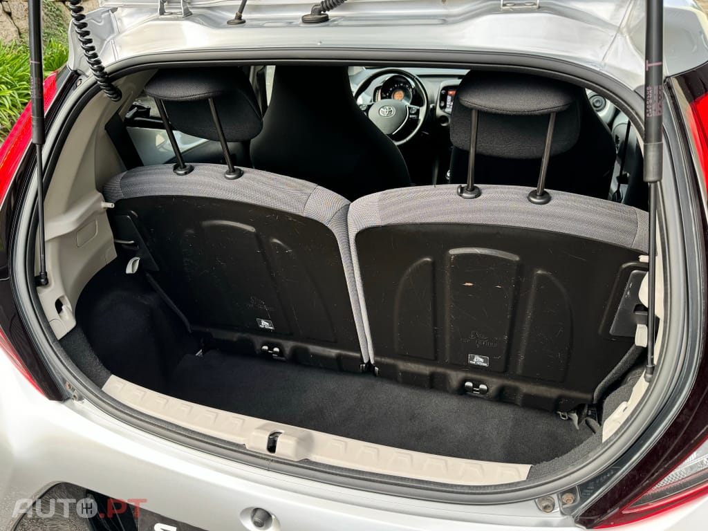 Toyota Aygo 1.0 X-Play Plus