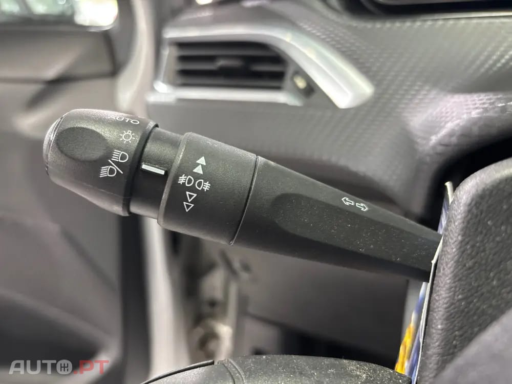 Peugeot 208 1.6 BlueHDi Active