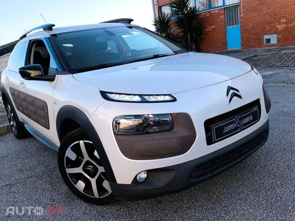 Citroen C4 Cactus 1.6 e-HDi Shine ETG6 92g