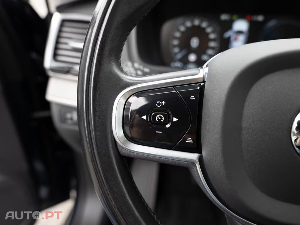 Volvo XC90 T8 Plus  I.V.A DEDUTIVEL