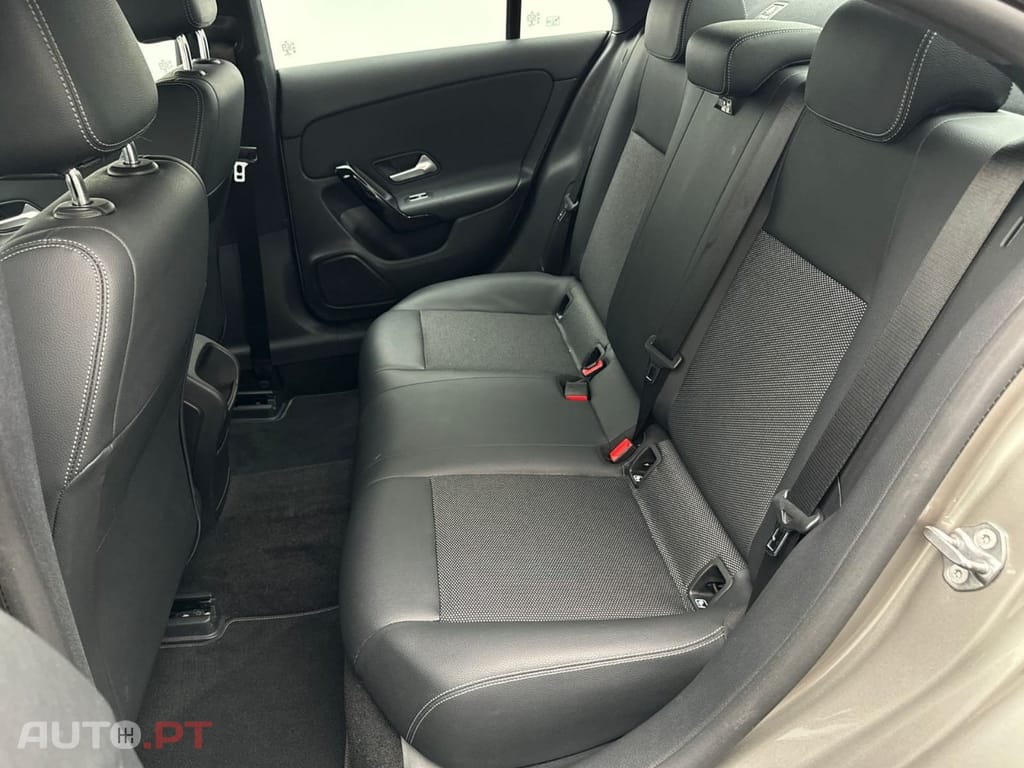 Mercedes-Benz CLA 180 d Business Solutions