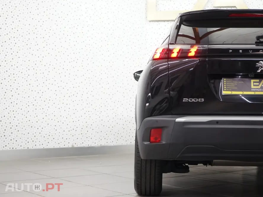 Peugeot 2008 1.2 PureTech Allure