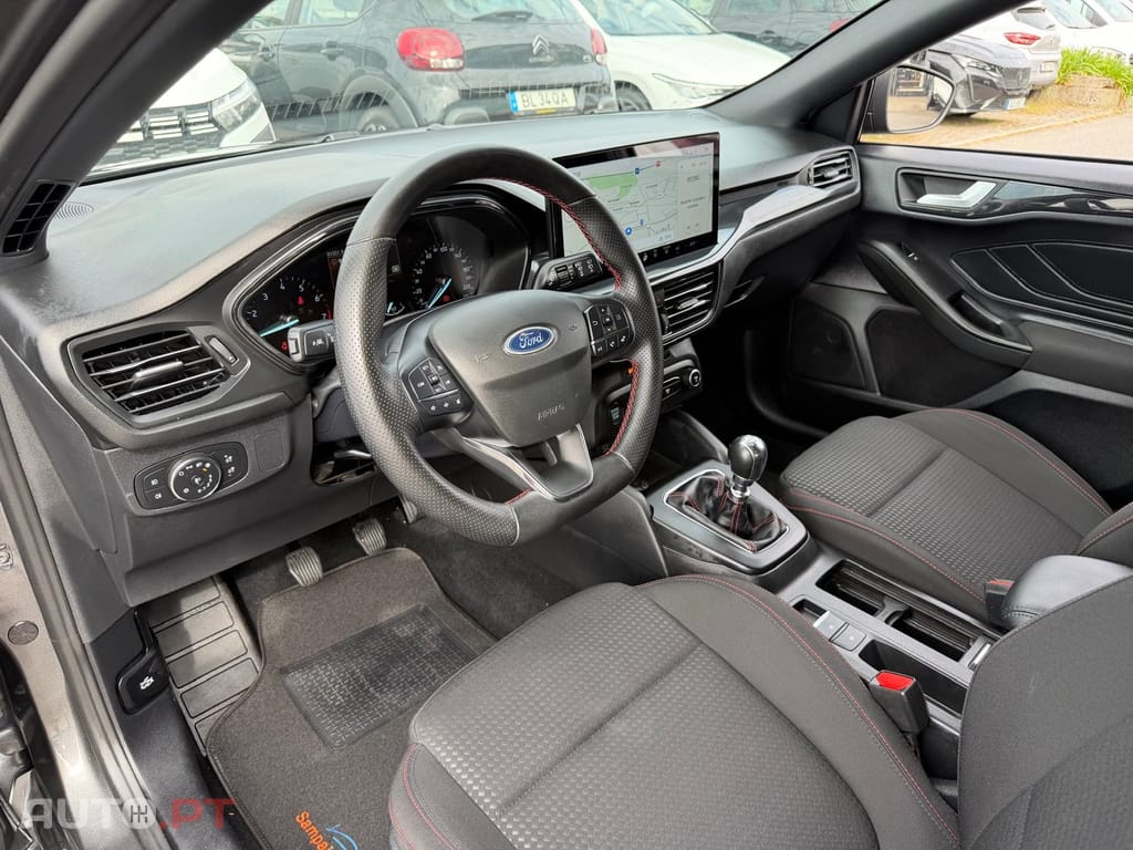 Ford Focus 1.0 EcoBoost MHEV ST-Line