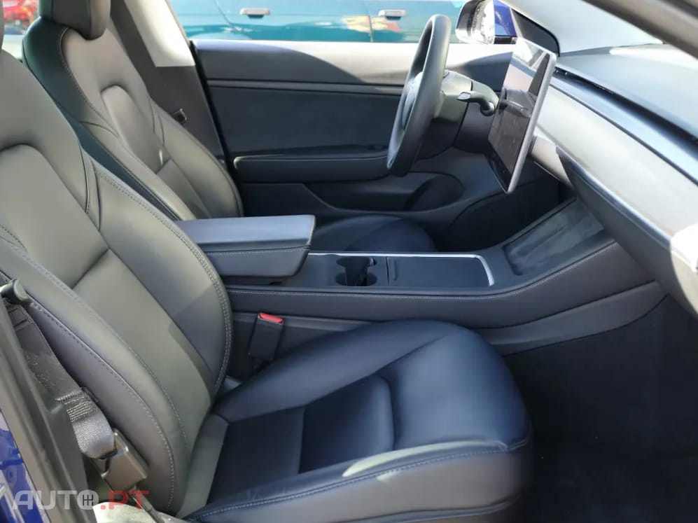 Tesla Model 3 Tração Traseira